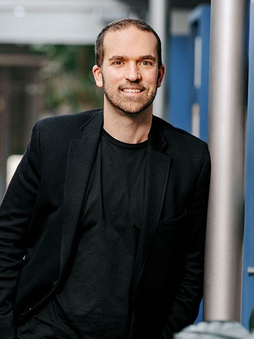 Dr. André Alesi